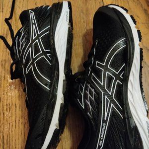 Asics Gel Cumulus 21 Running / Athletic Shoes
